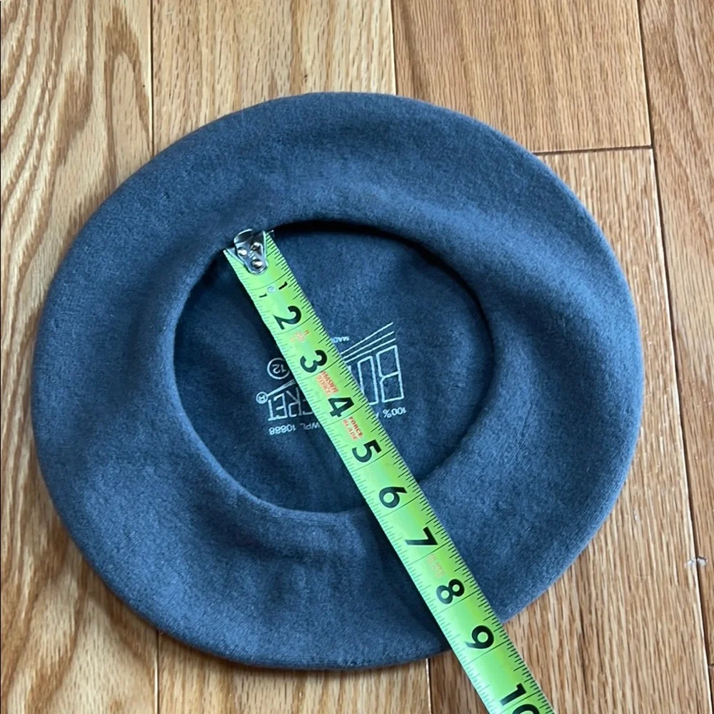 Botsbere wool Charcoal Gray  Beret Hat made in botswana